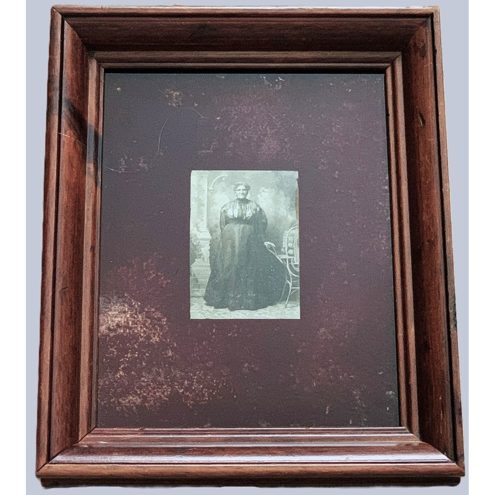 Antique‎ Wood Picture Frame 19th Century Large Lady Photo Mount OD 10"x12.25"